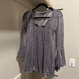 White House Black Market  Womens silver sweater set